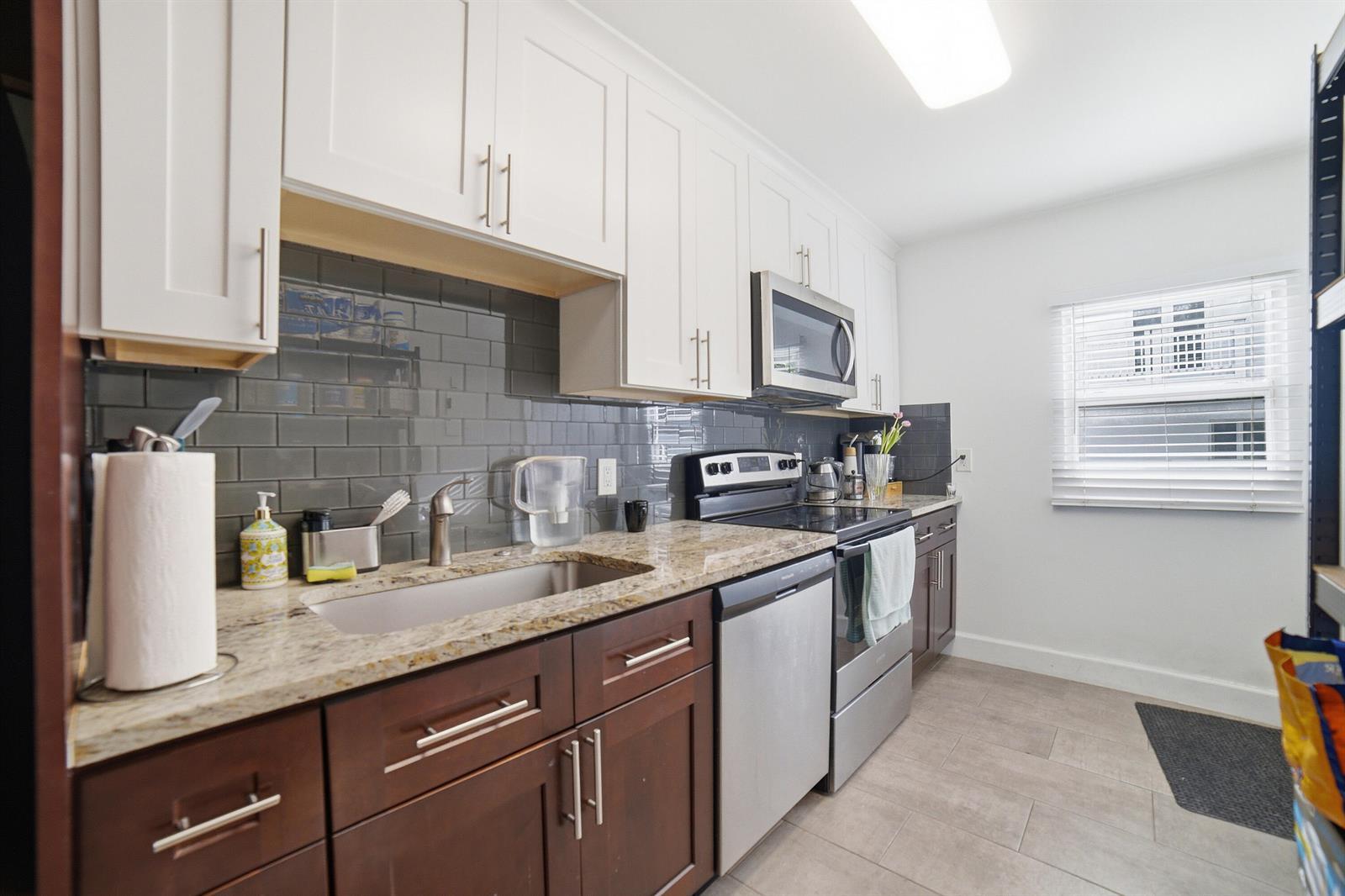 110 NE 16th Terrace # 1, Fort Lauderdale FL 33301 photo 4