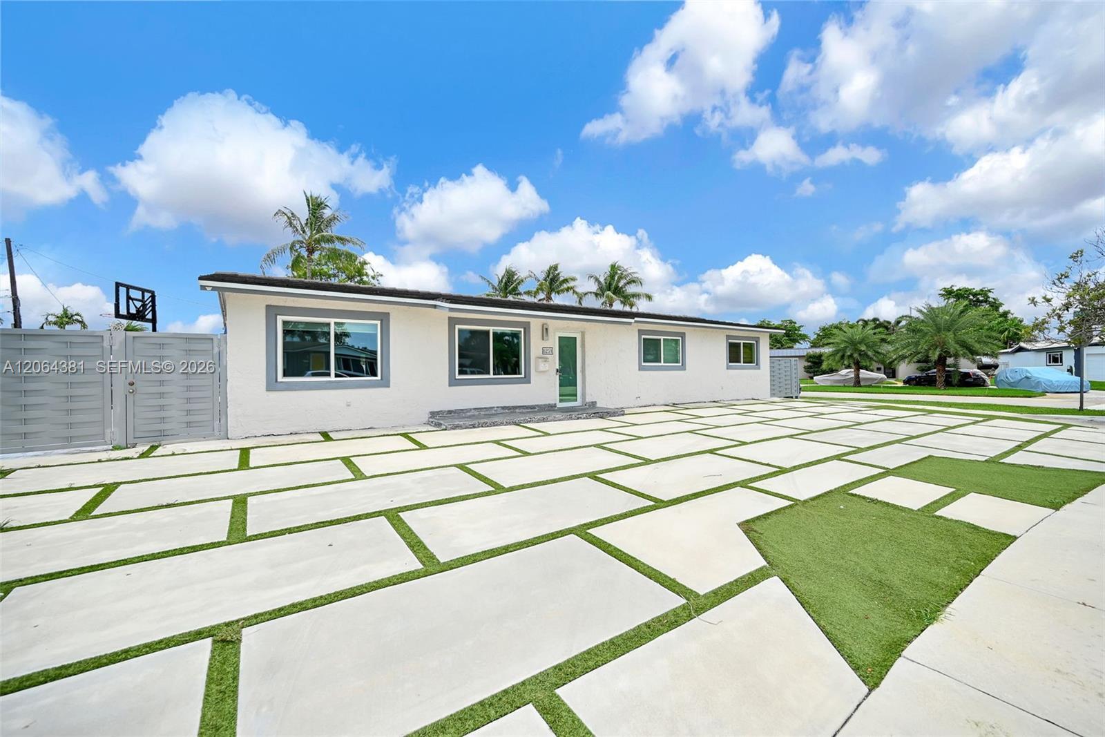 8251 NW 185th St, Hialeah FL 33015 photo 2