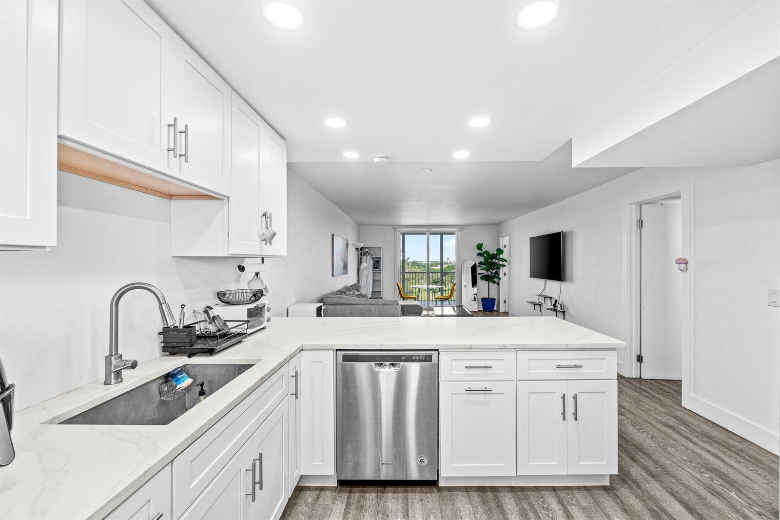 5961 NW 2ND Avenue, Boca Raton FL 33487 photo 4