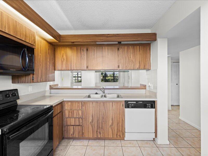 3501 Village Boulevard # 406, West Palm Beach FL 33409 photo 5