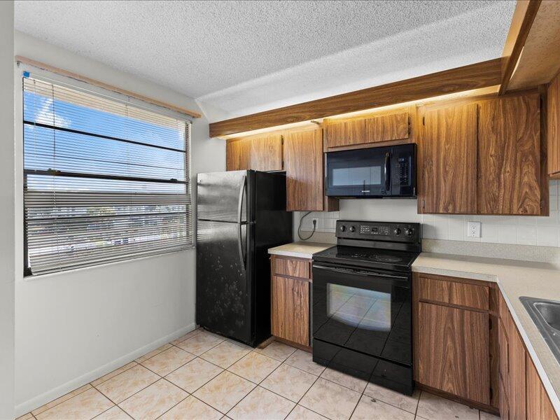 3501 Village Boulevard # 406, West Palm Beach FL 33409 photo 4