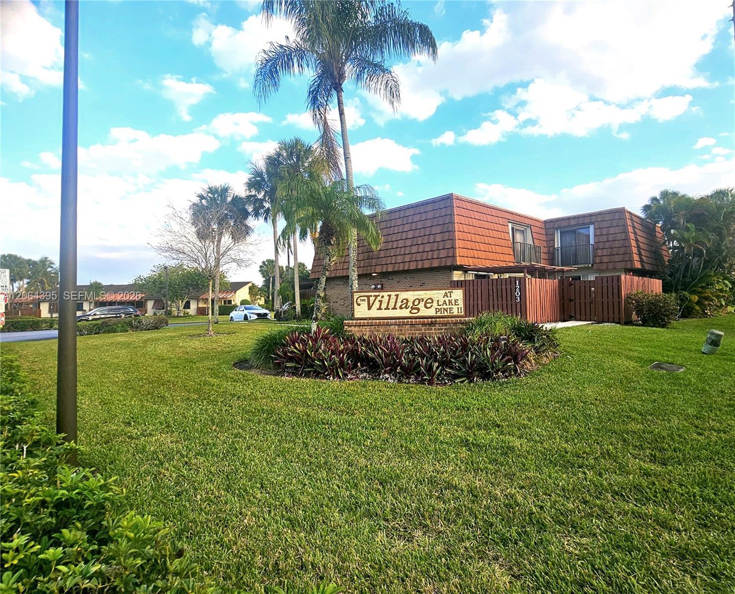 1201 SW 120th Way, Davie FL 33325