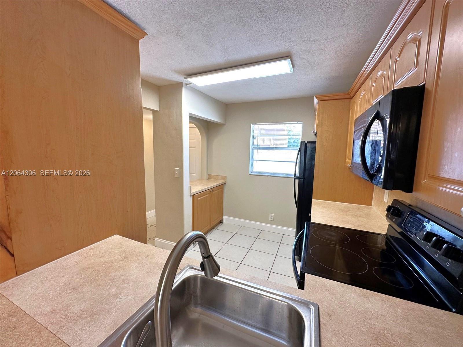 7830 NW 33rd St # 502, Davie FL 33024 photo 4