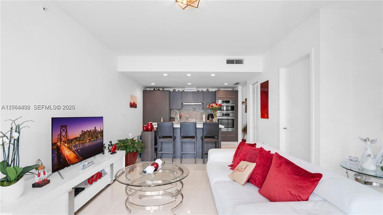 7875 NW 107th ave # 511, Doral FL 33178 photo 4