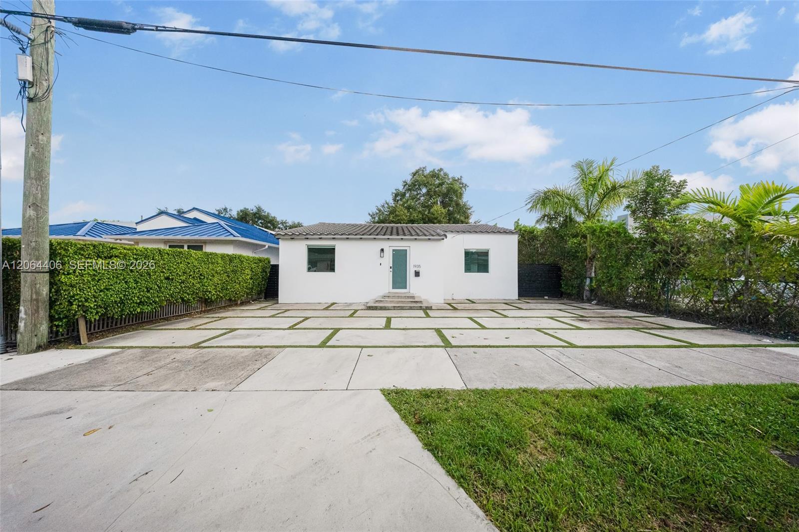 1935 SW 24th Ter, Miami FL 33145 photo 2