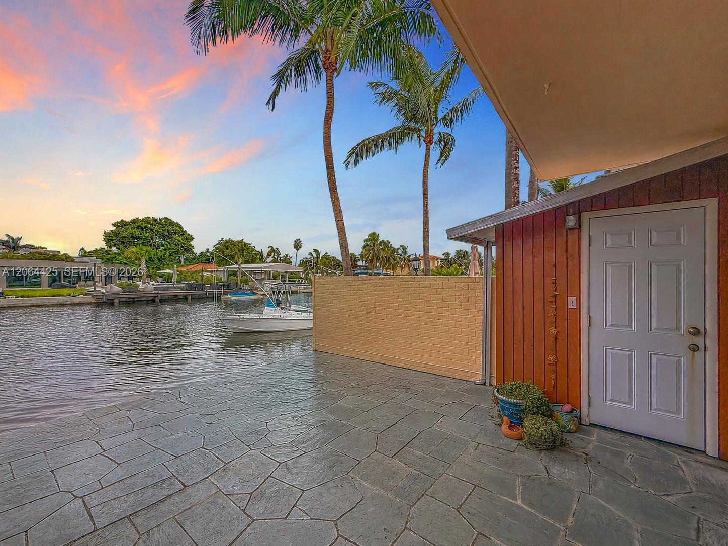2205 1/2 NE 123rd St # 2205, North Miami FL 33181