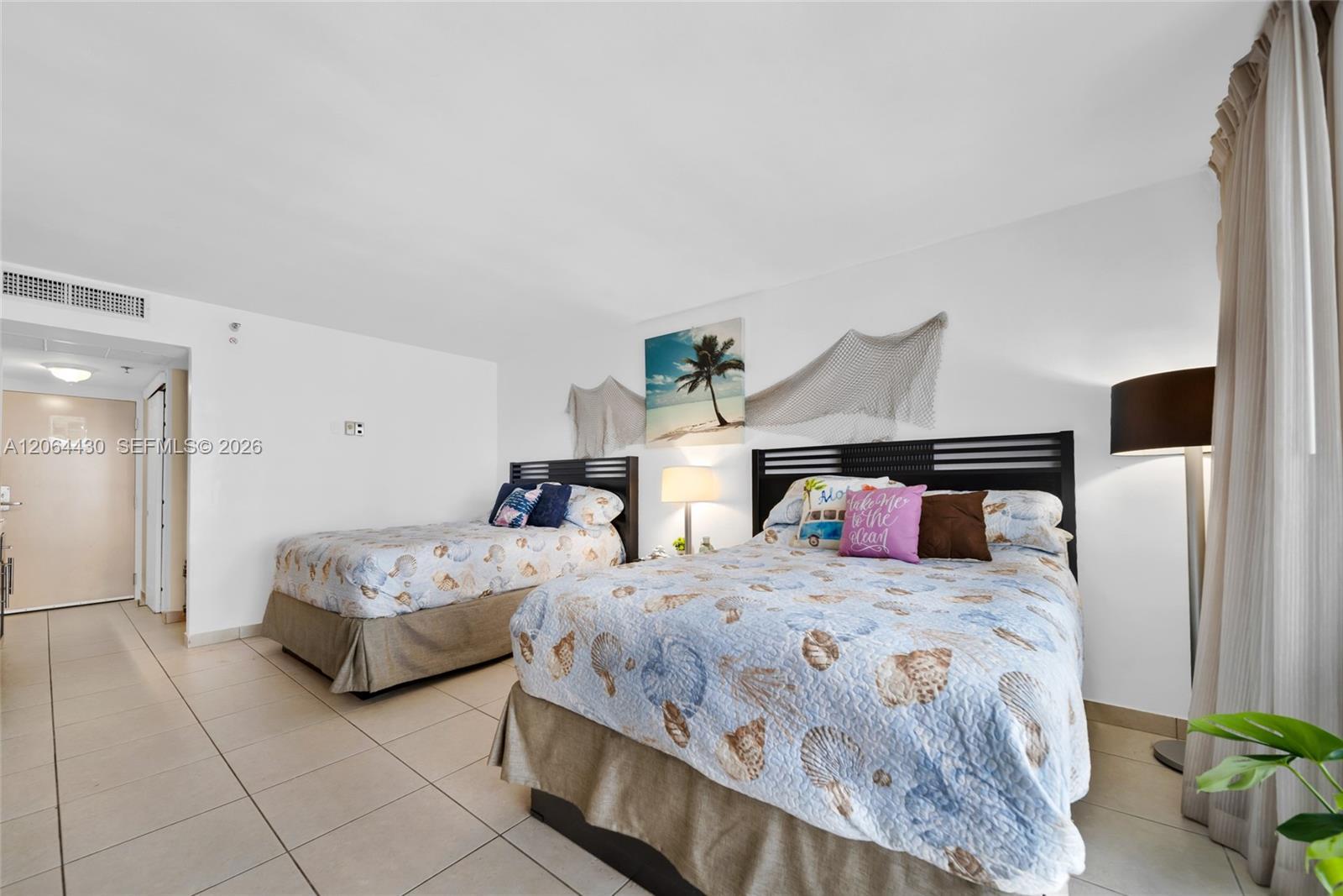 19201 N Collins Ave # 1117, Sunny Isles Beach FL 33160 photo 3