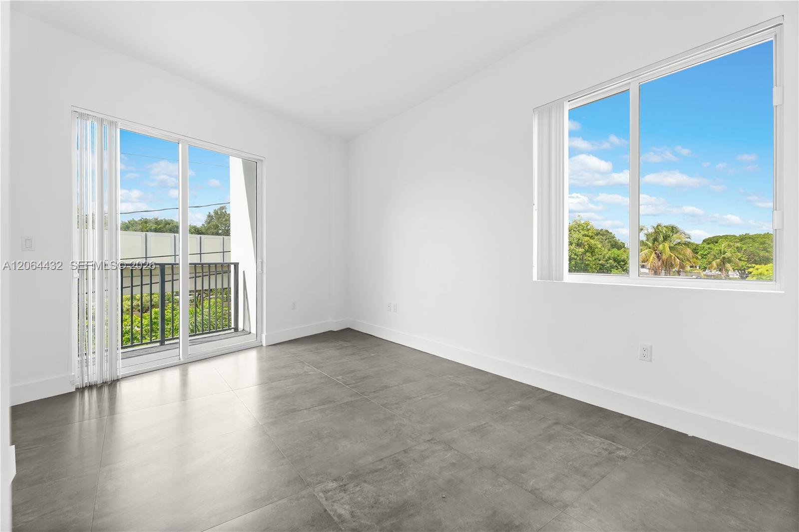 2010 SW 25th Ter # 305, Miami FL 33133 photo 3