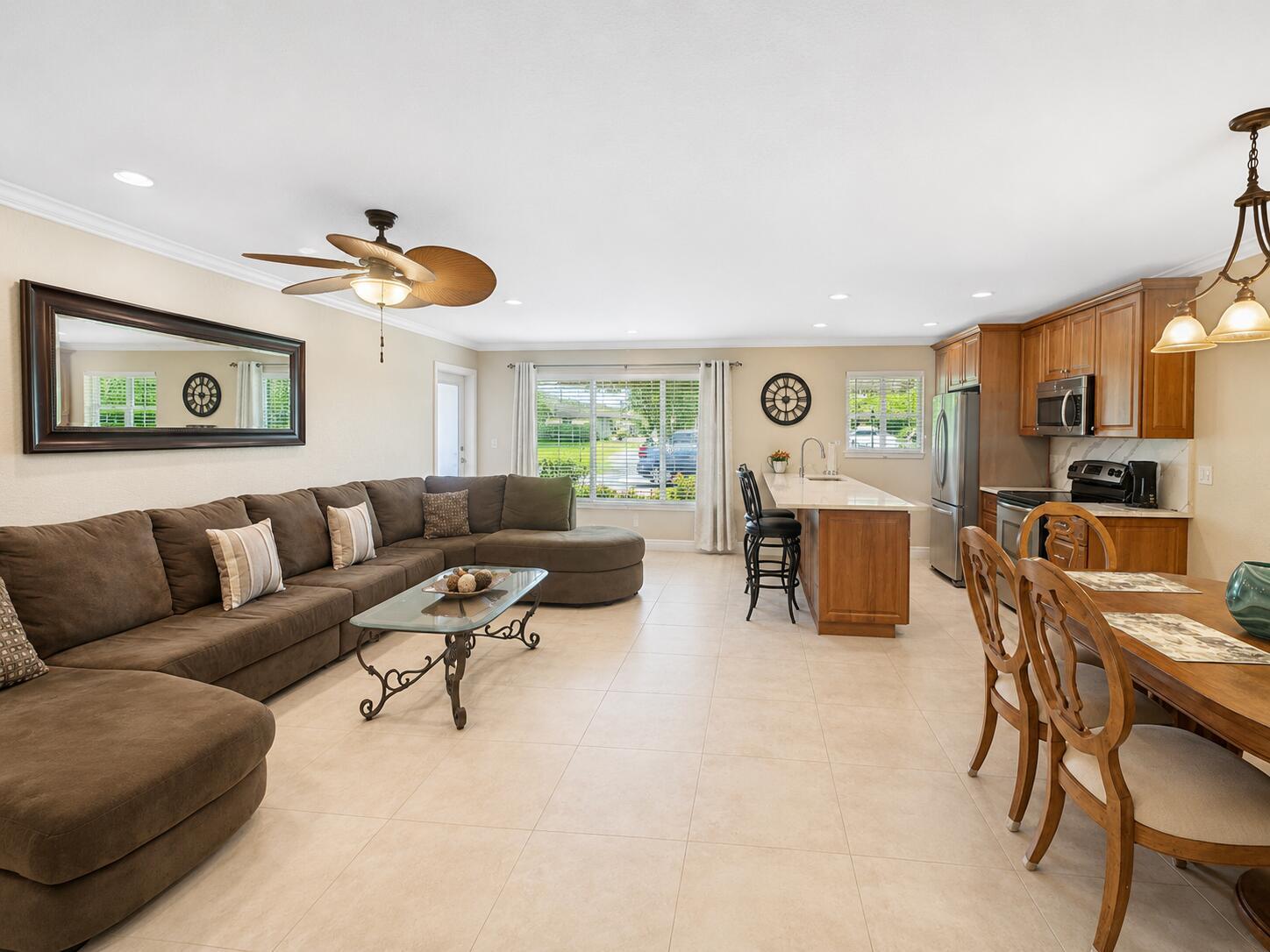 512 High Point Drive, Delray Beach FL 33445 photo 2