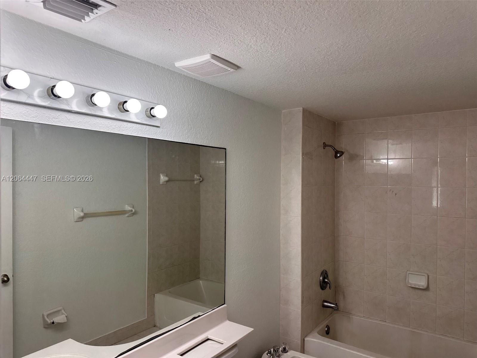 17350 NW 67th Ave # 205, Hialeah FL 33015 photo 3