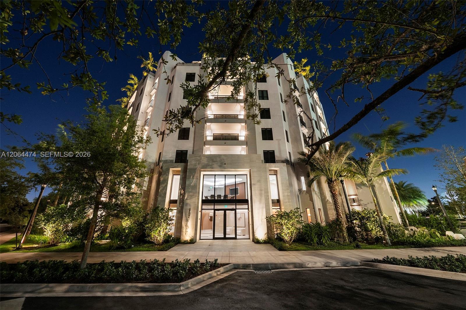 701 Valencia Ave # 401, Coral Gables FL 33134 photo 2