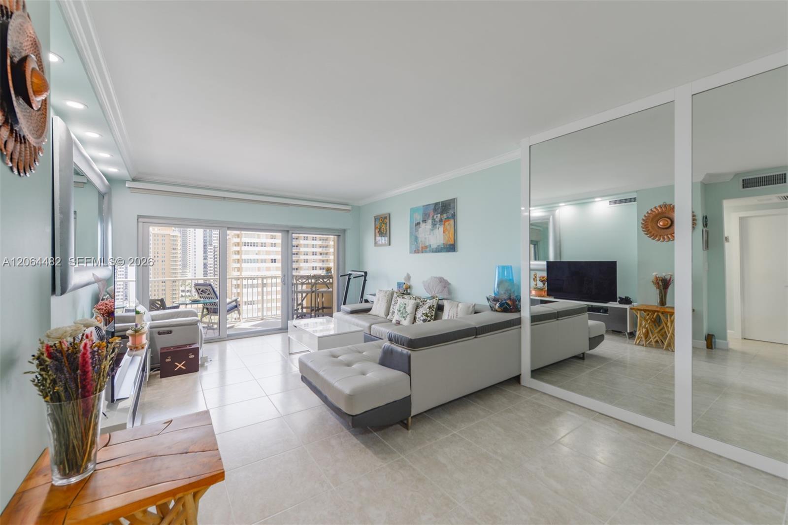 1980 S Ocean Dr # 11K, Hallandale Beach FL 33009 photo 3