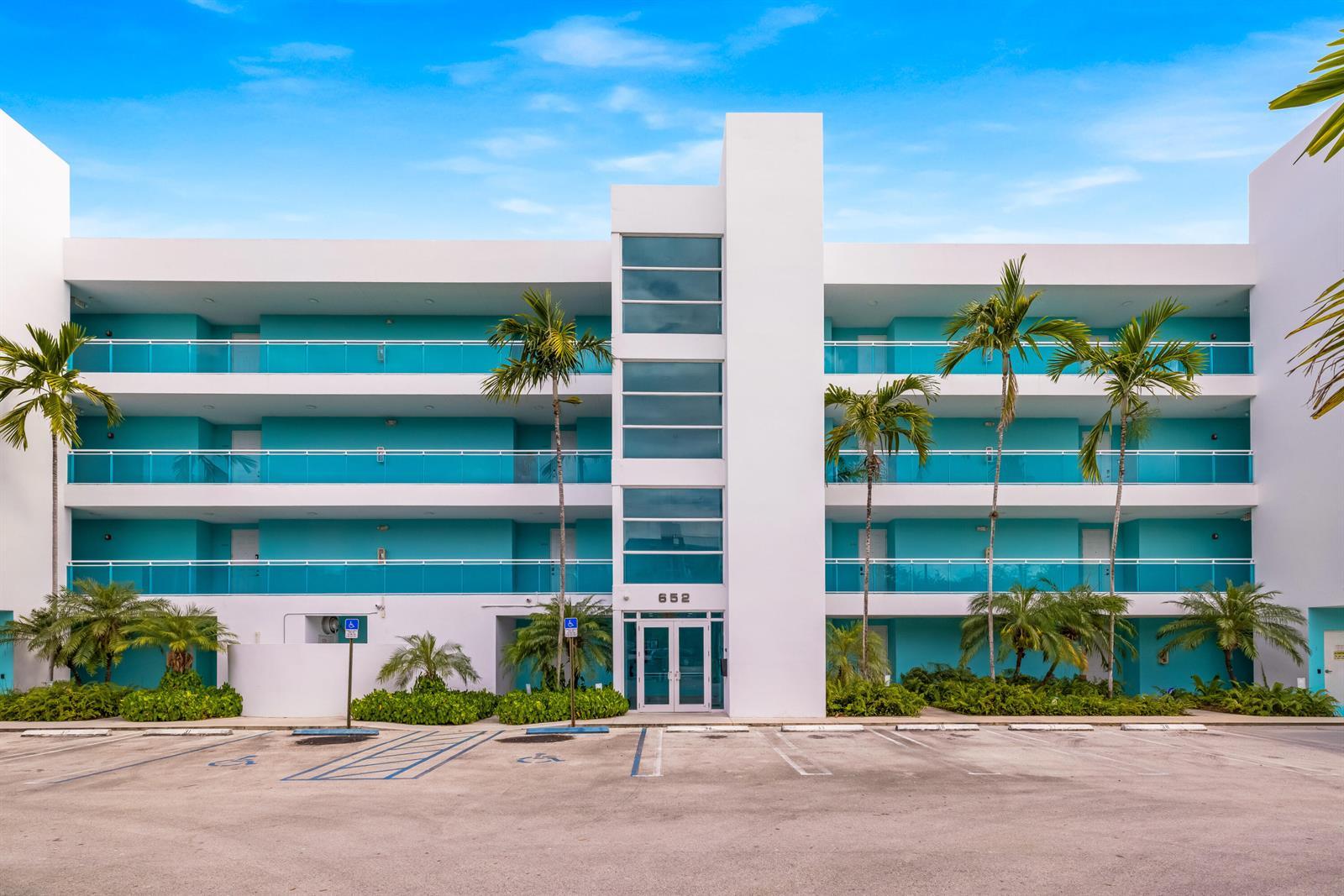 652 NE 63RD Street # 206, Miami FL 33138