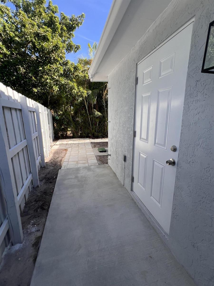 138 Ethelyn Drive, West Palm Beach FL 33415 photo 5