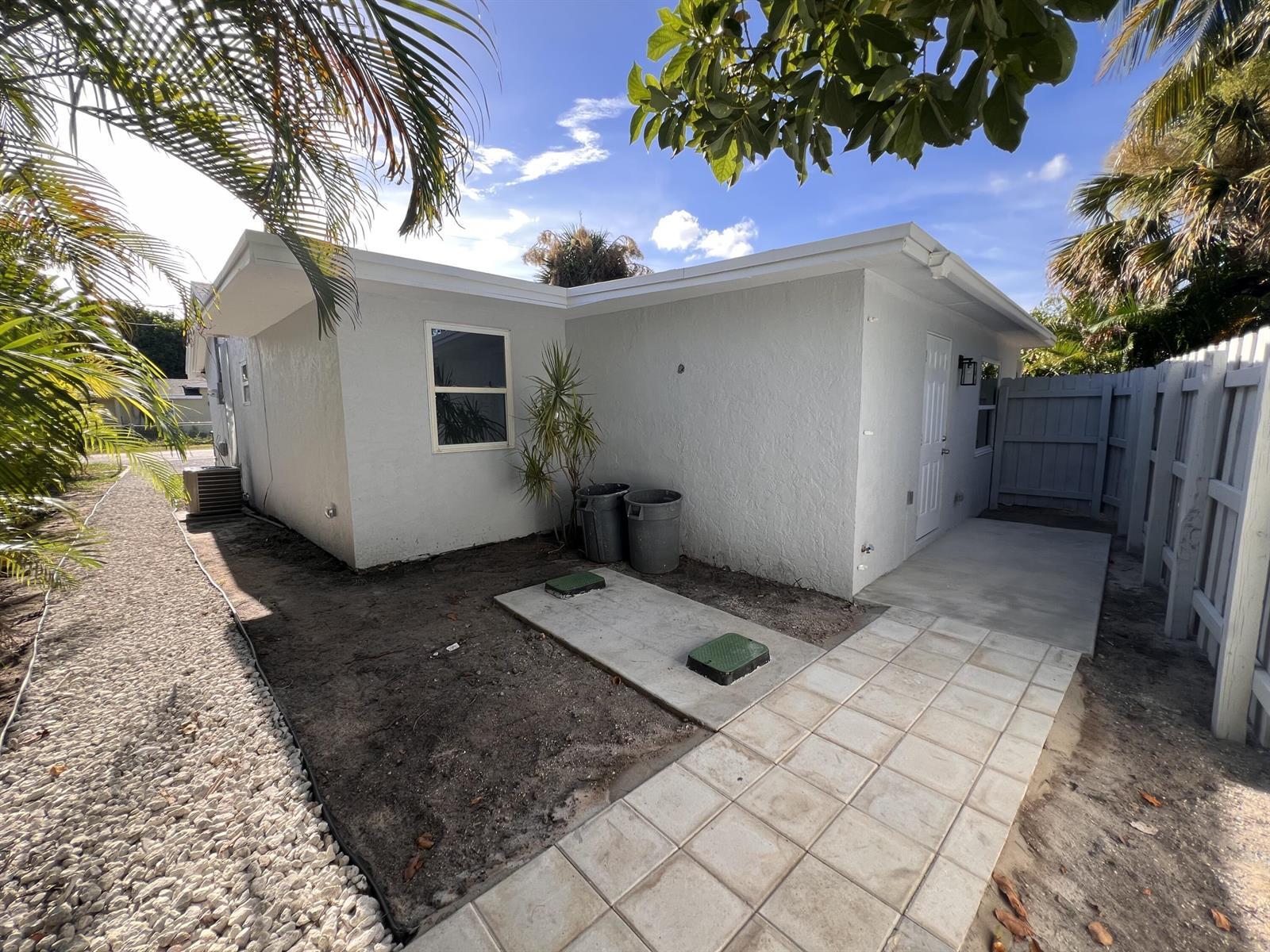 138 Ethelyn Drive, West Palm Beach FL 33415 photo 4