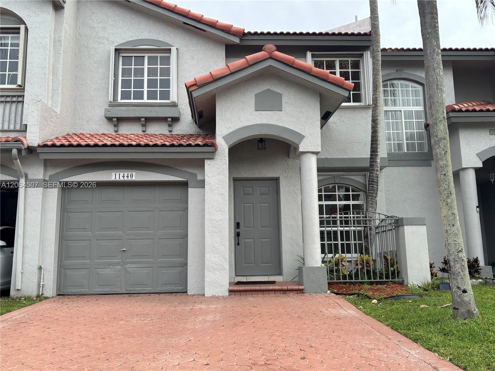 11440 NW 50th Ter, Doral FL 33178