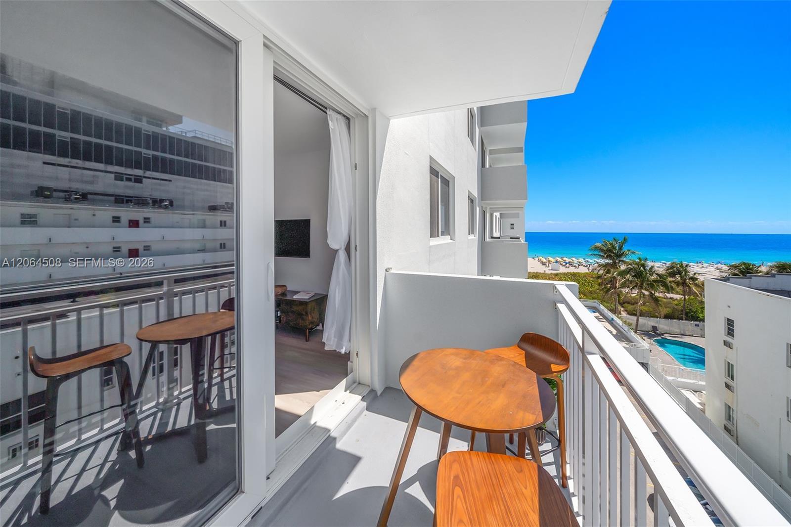 345 Ocean Dr # 610, Miami Beach FL 33139
