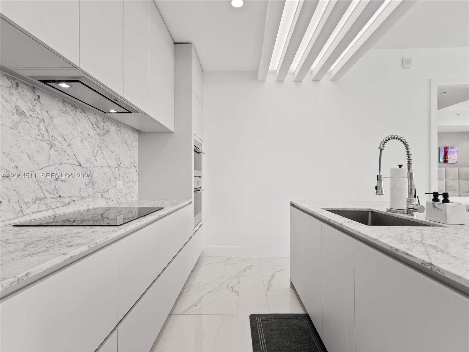 5775 Collins Ave # 405, Miami Beach FL 33140 photo 5
