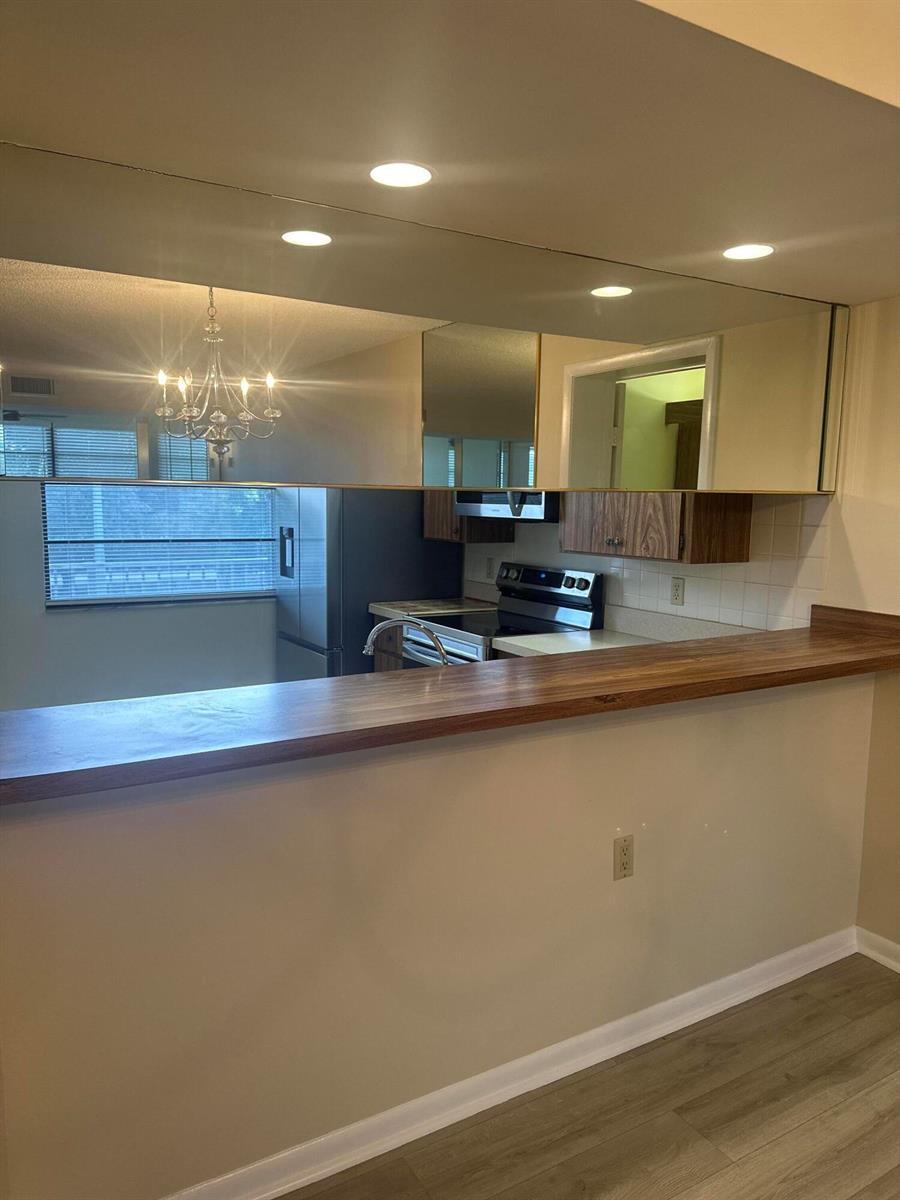 3507 VILLAGE Boulevard # 302, West Palm Beach FL 33409 photo 5