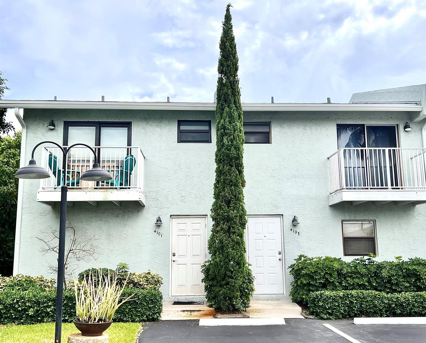 4103 NE 21st Terrace, Lighthouse Point FL 33064