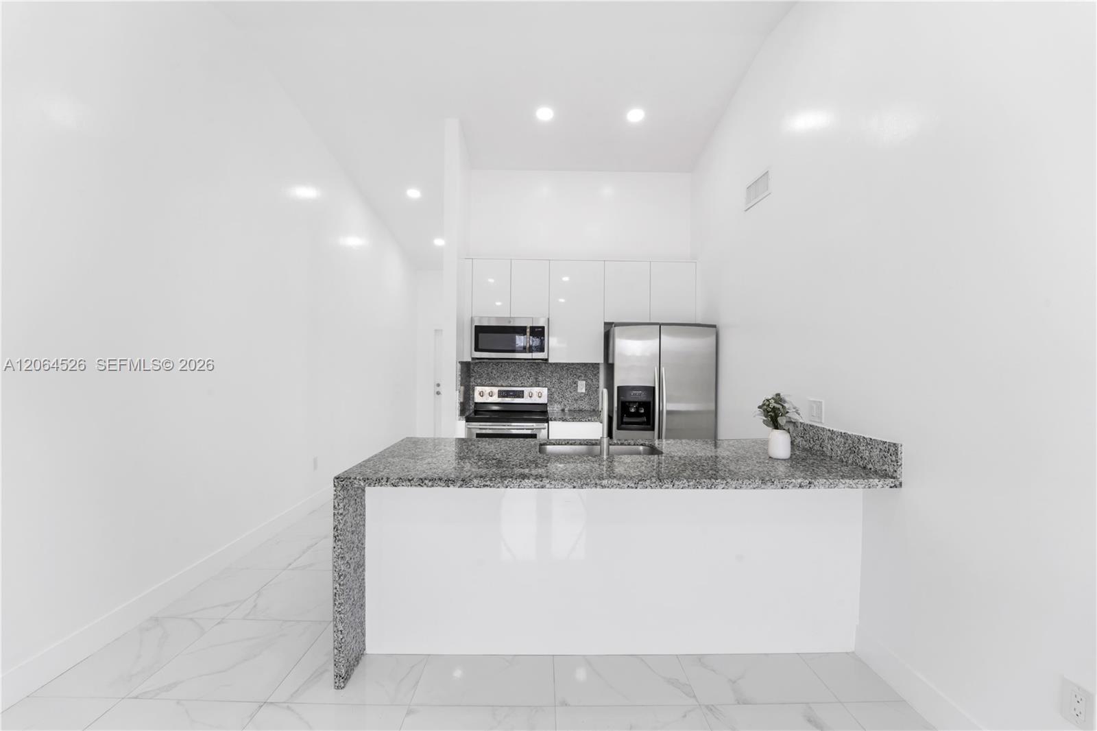 6742 NW 188th Ter # 6742, Hialeah FL 33015