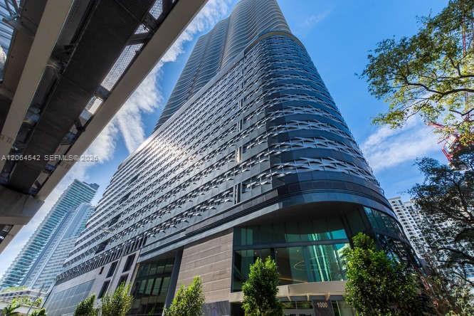 1000 Brickell Plz # 4104, Miami FL 33131 photo 2