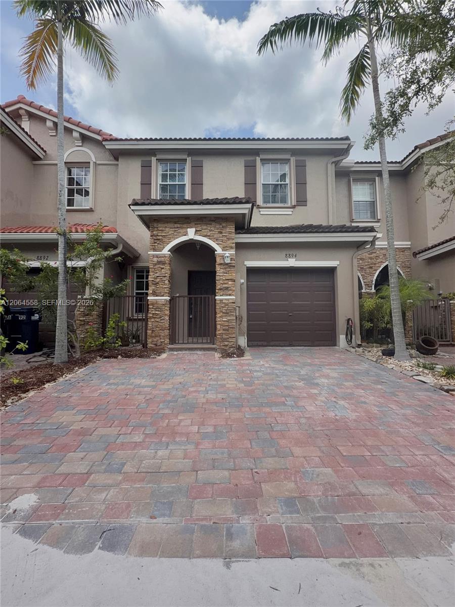 8894 SW 225th St, Cutler Bay FL 33190 photo 2