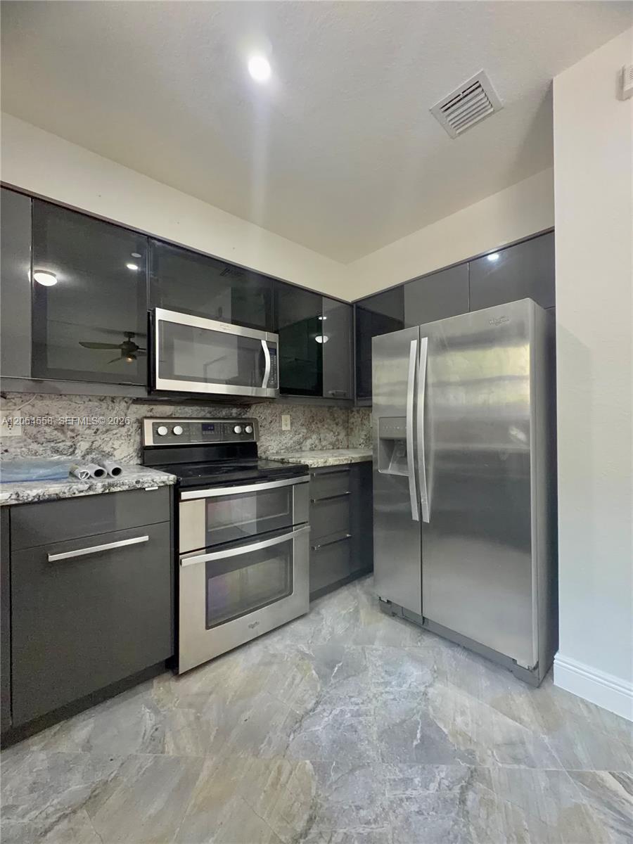 8894 SW 225th St, Cutler Bay FL 33190 photo 4