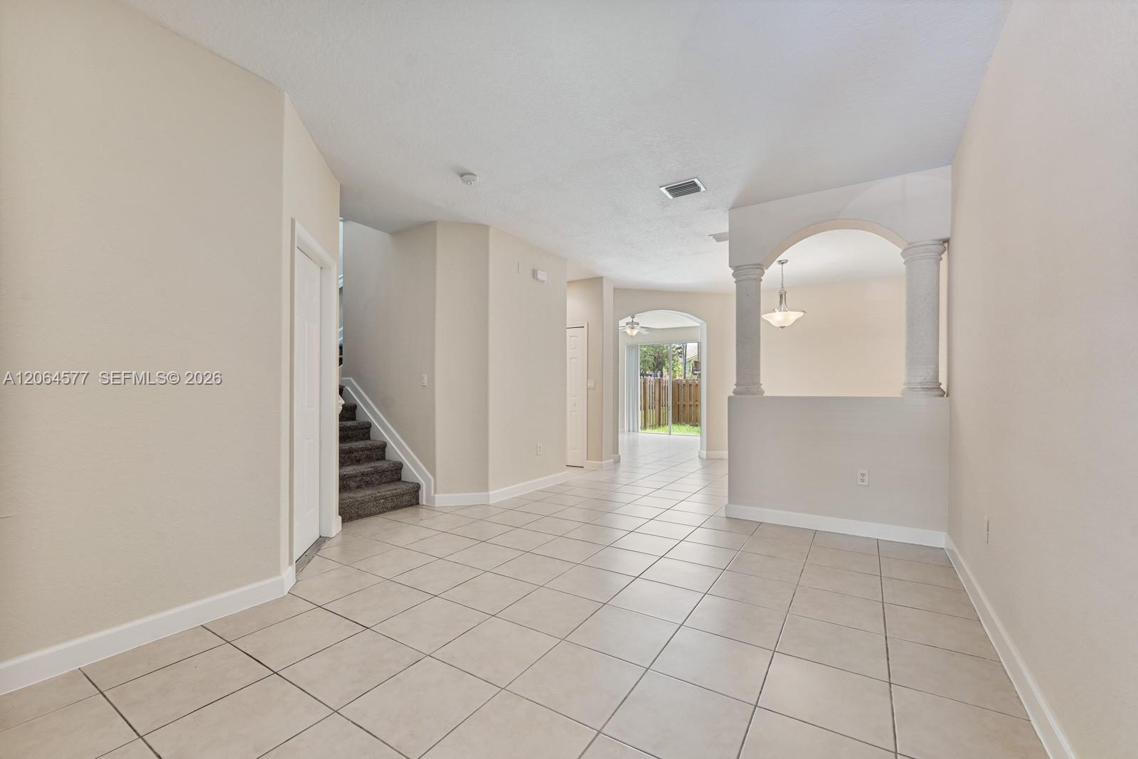 1427 SE 25th Ave, Homestead FL 33035 photo 3