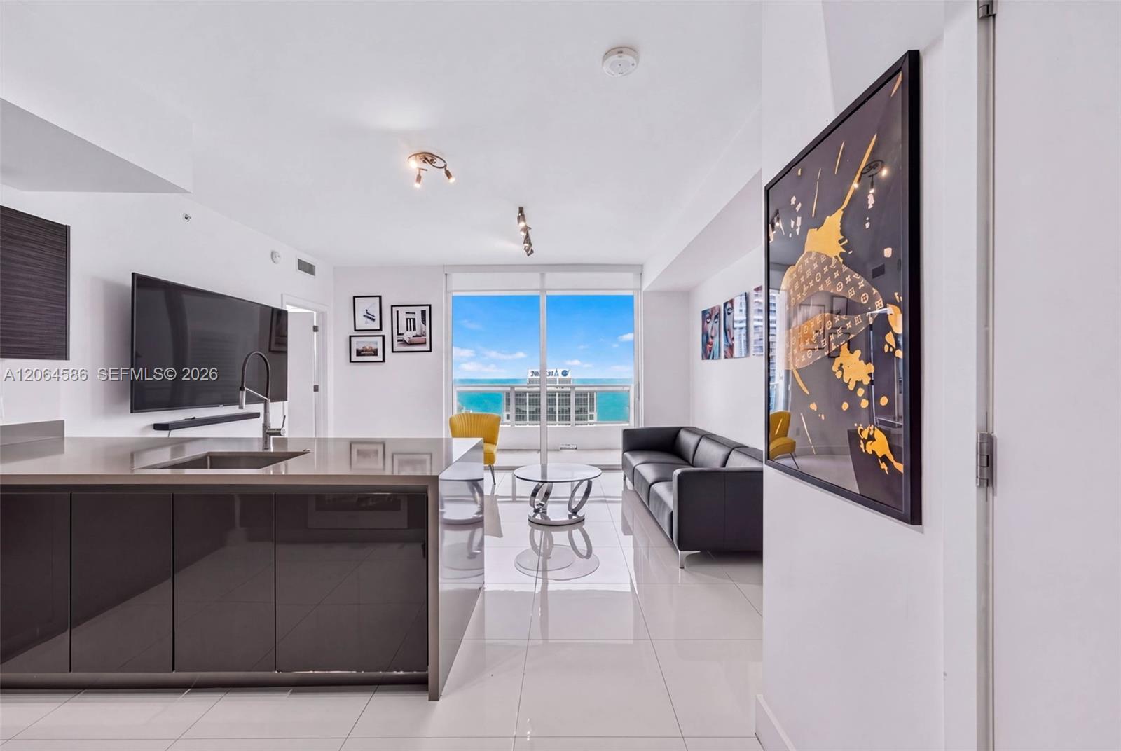 1080 Brickell Ave # 3902, Miami FL 33131