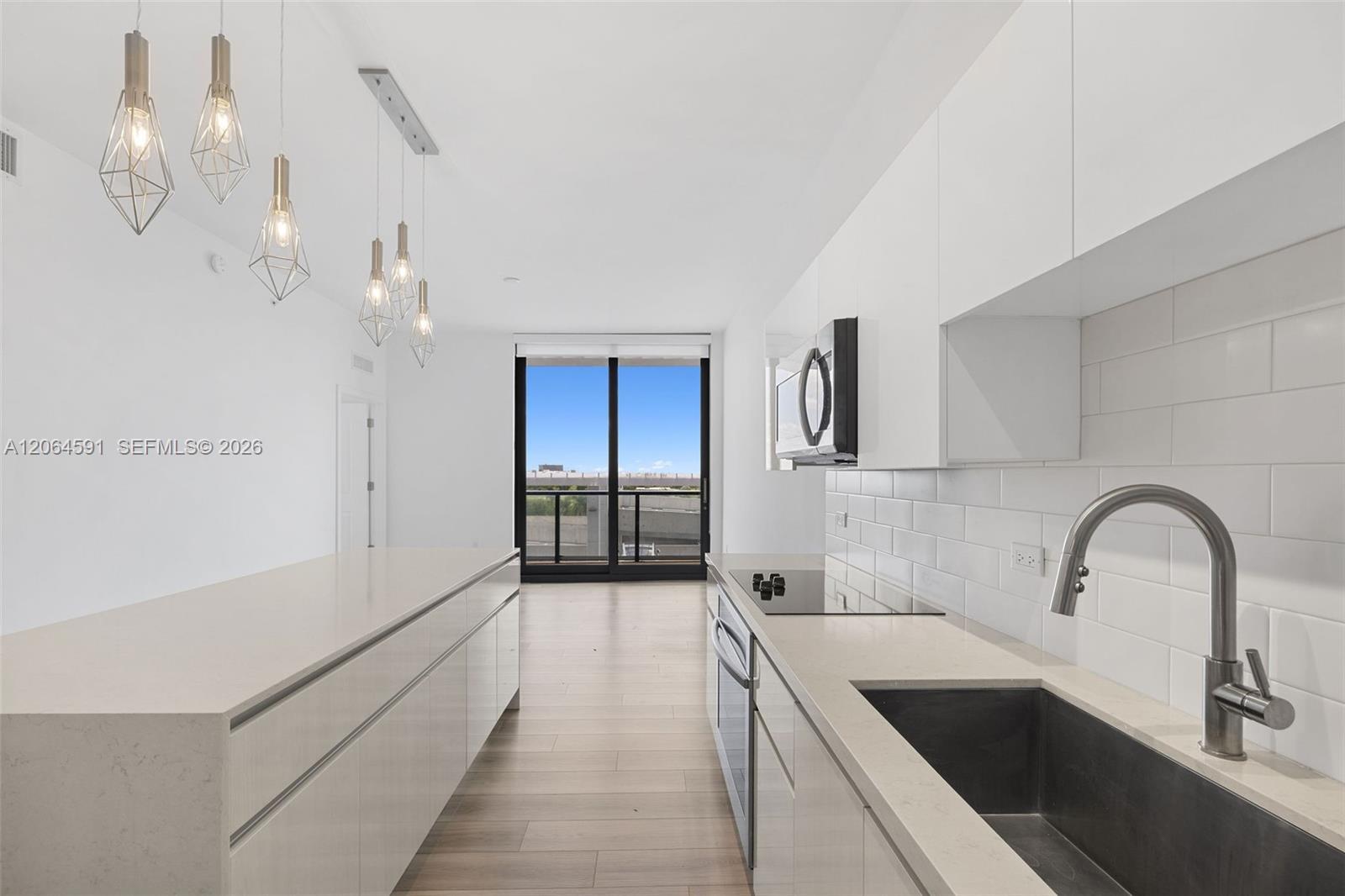 101 Diplomat Pkwy # 805, Hallandale Beach FL 33009