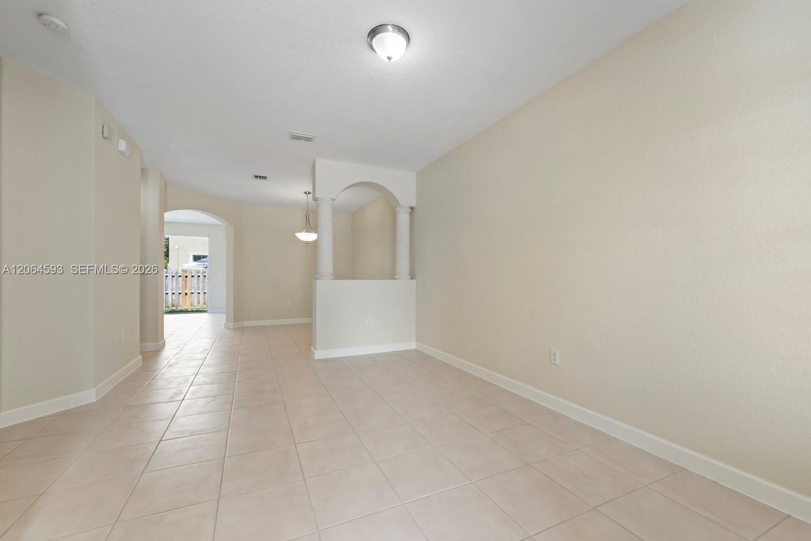 1417 SE 24th Rd, Homestead FL 33035 photo 2