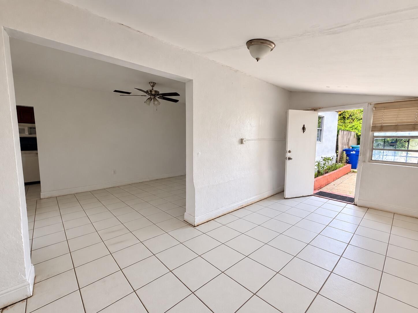 445 NE 163RD Street, Miami FL 33162 photo 3