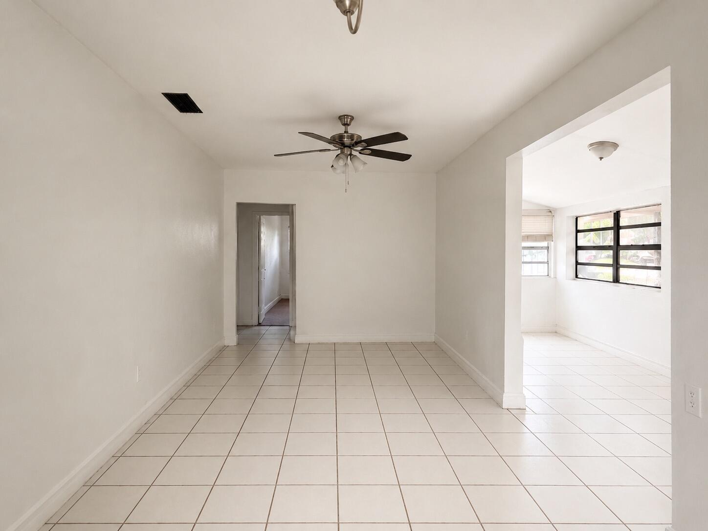 445 NE 163RD Street, Miami FL 33162 photo 4