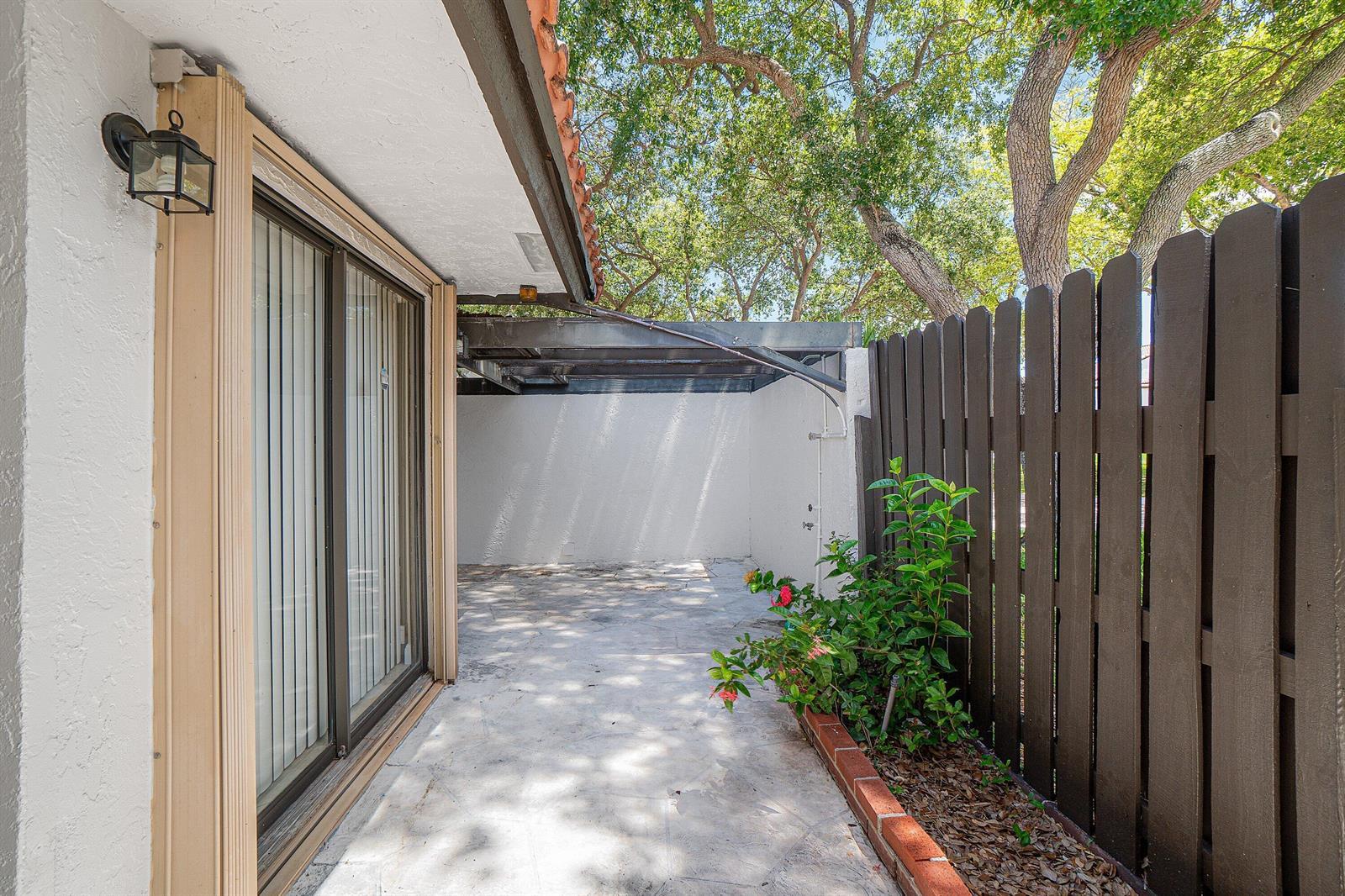 6850 NW 2ND Avenue # 18, Boca Raton FL 33487 photo 5