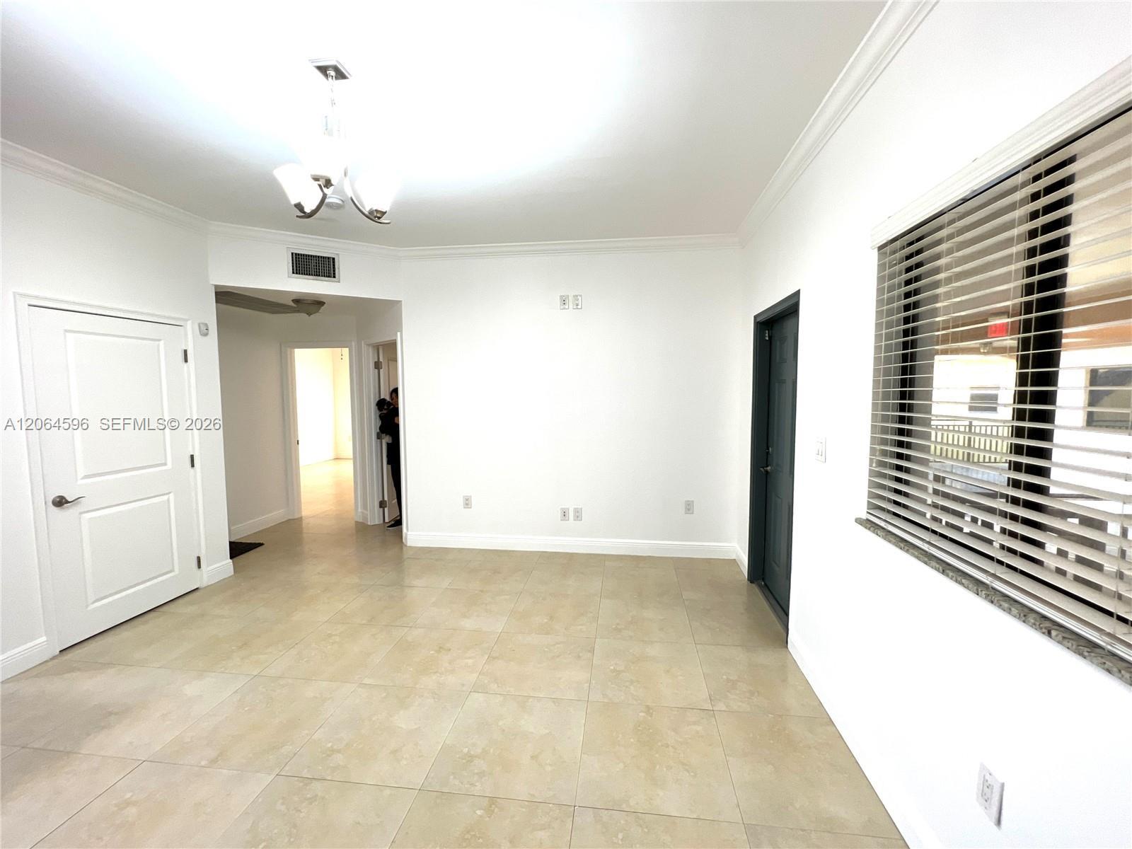 2268 SW 8th St # 5, Miami FL 33135 photo 4