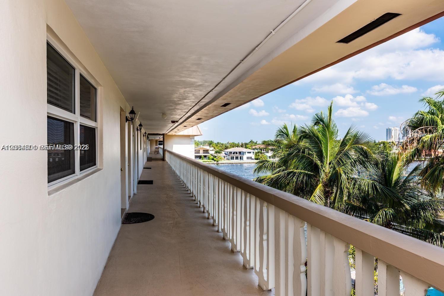 2081 S Ocean Dr # 411, Hallandale Beach FL 33009 photo 4