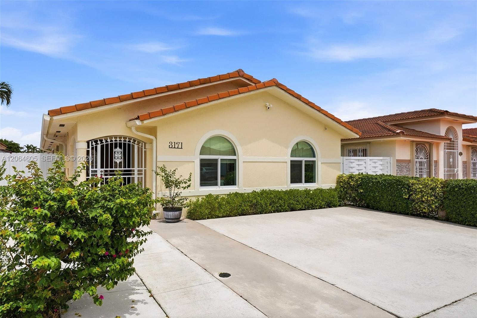 3171 W 78th St, Hialeah FL 33018 photo 2