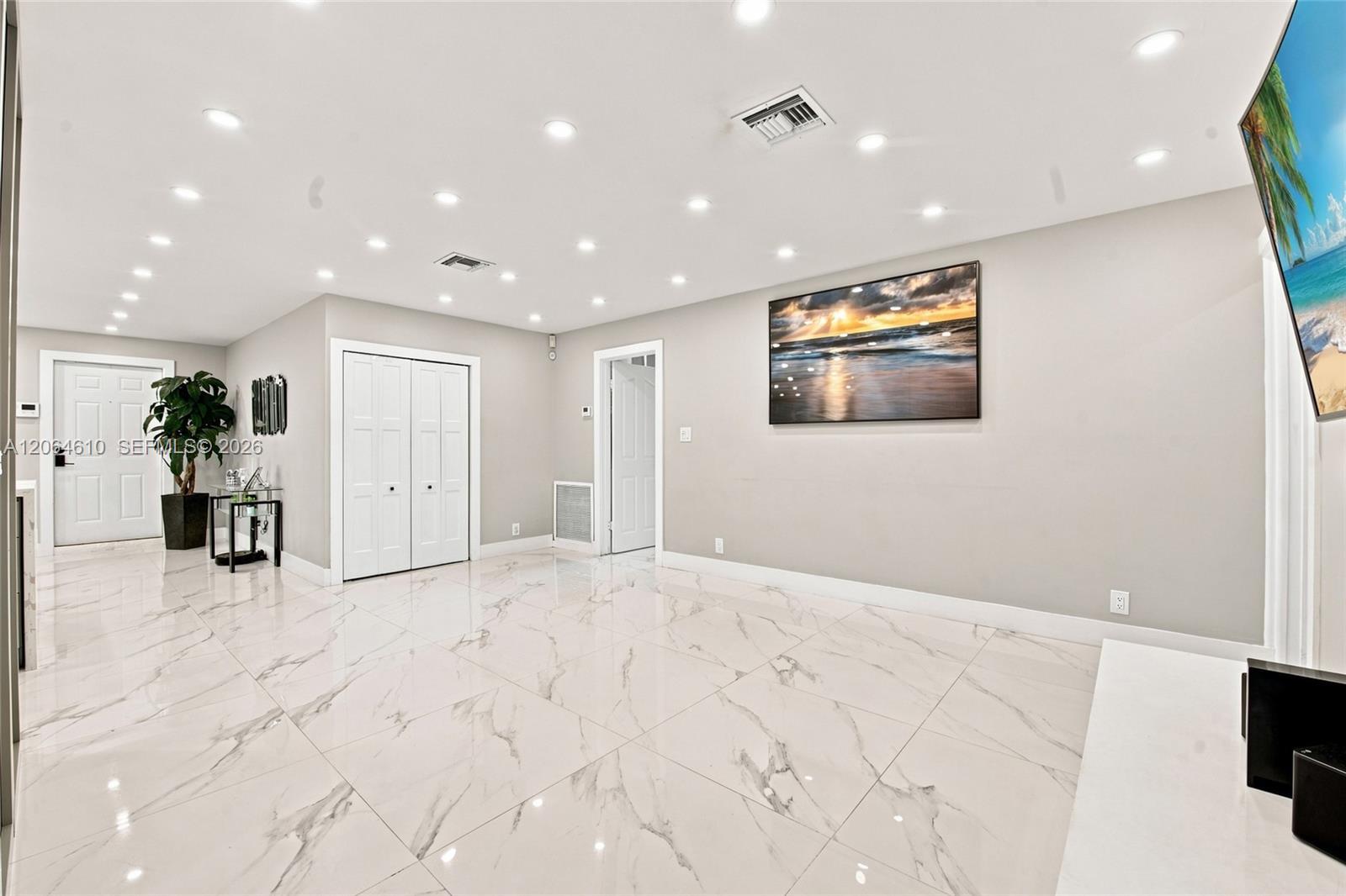 821 Ramblewood Dr # 821, Coral Springs FL 33071 photo 3