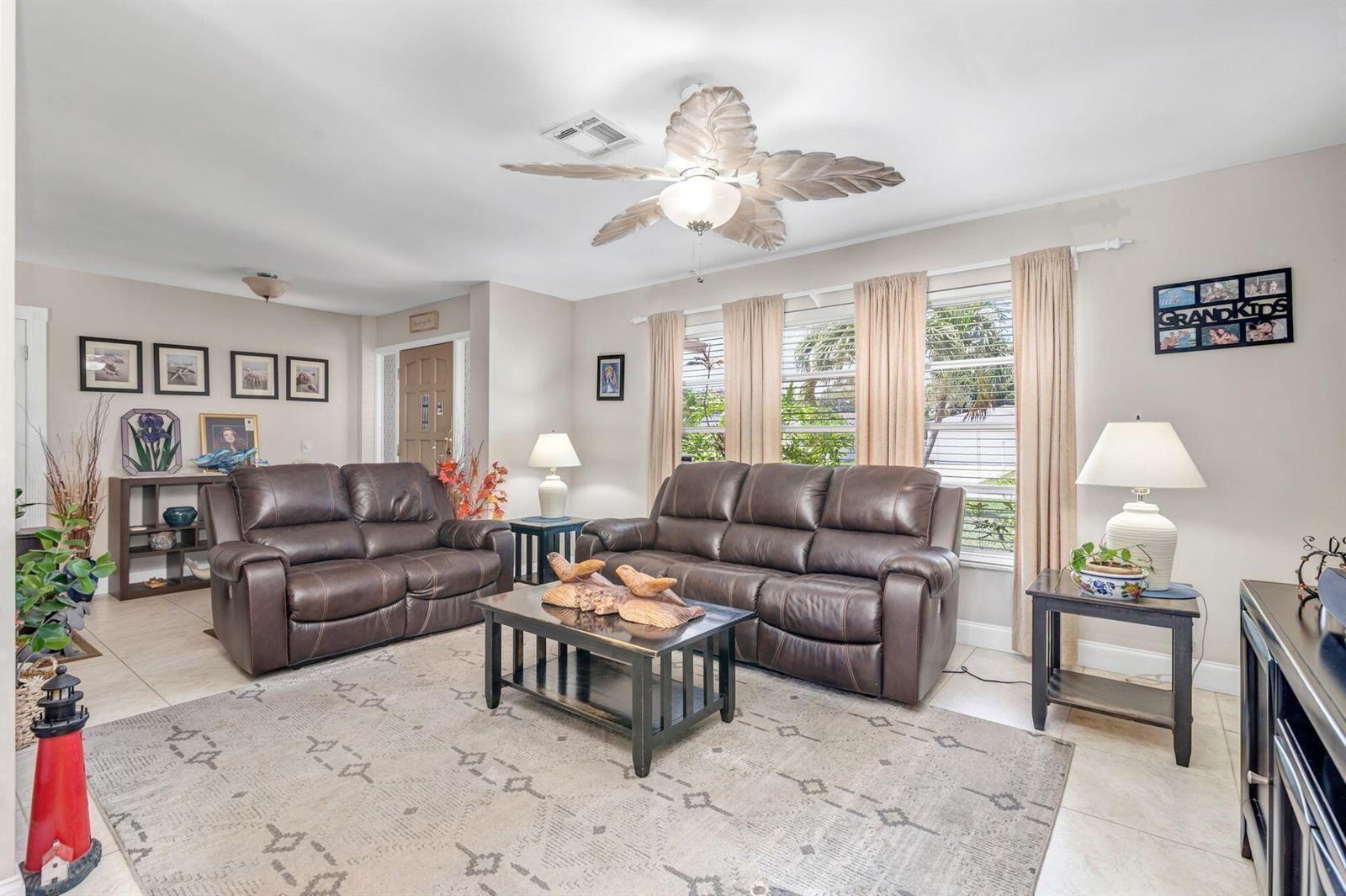 502 OAK Terrace, Jupiter FL 33458 photo 4