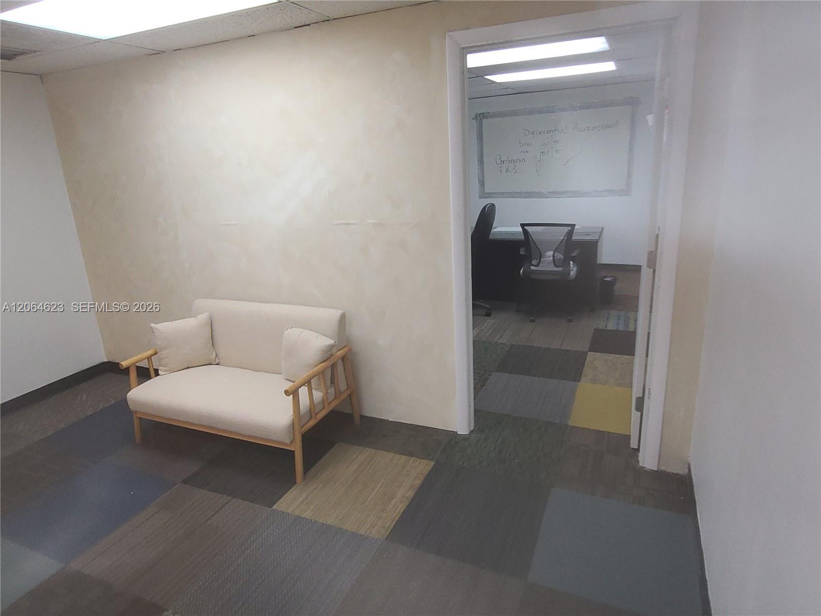 2530 SW 87 AV # I, Miami FL 33165 photo 3