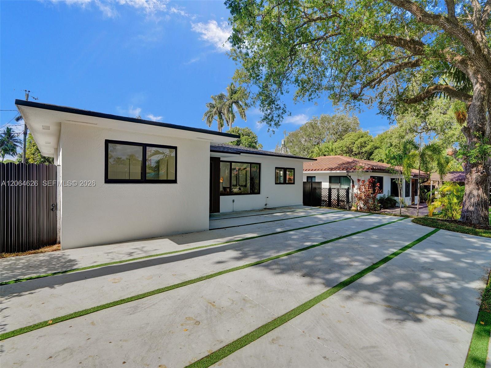 2380 NE 184th Ter, North Miami Beach FL 33160 photo 4
