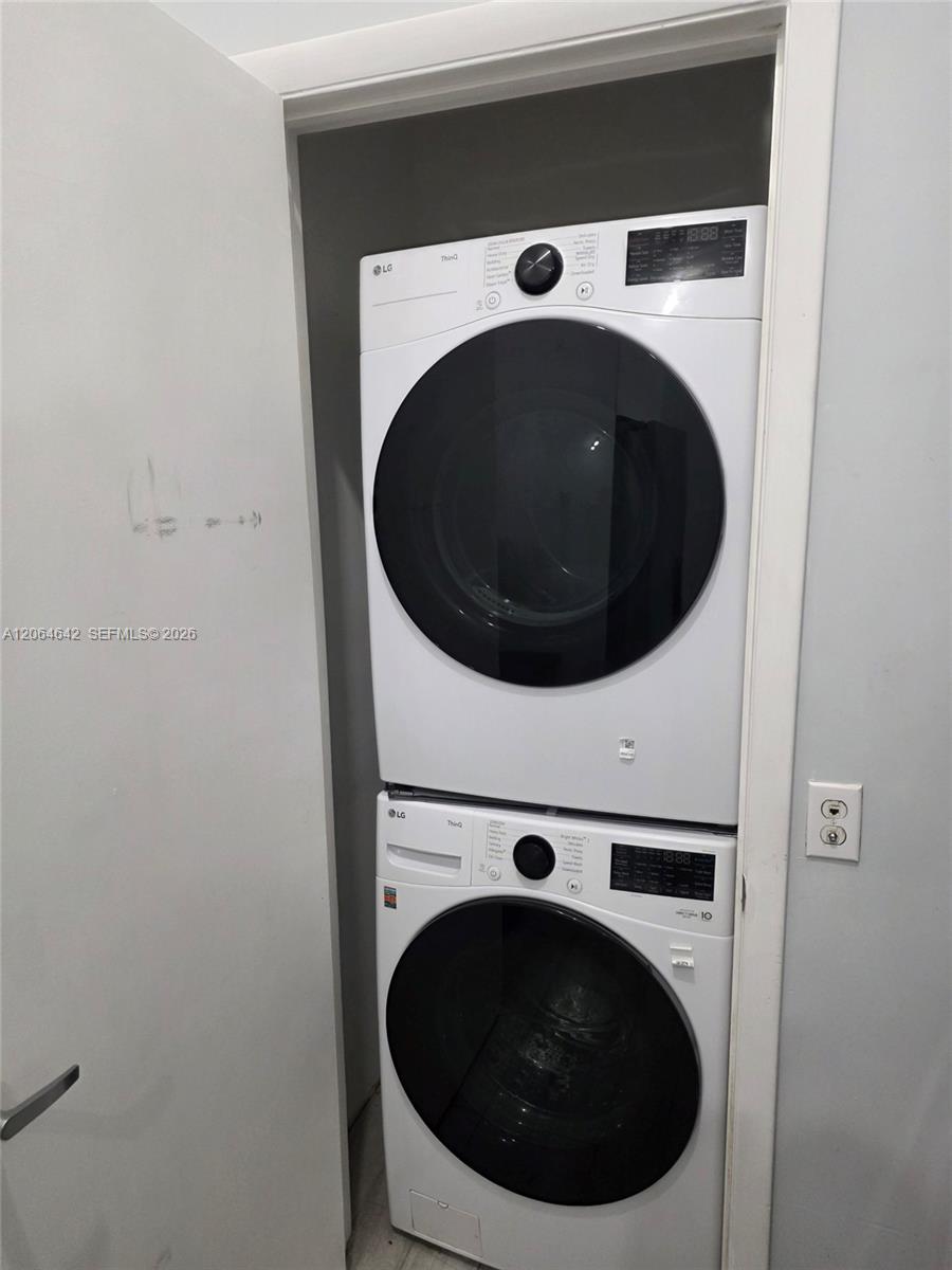 1900 N Bayshore Dr # 512, Miami FL 33132 photo 4