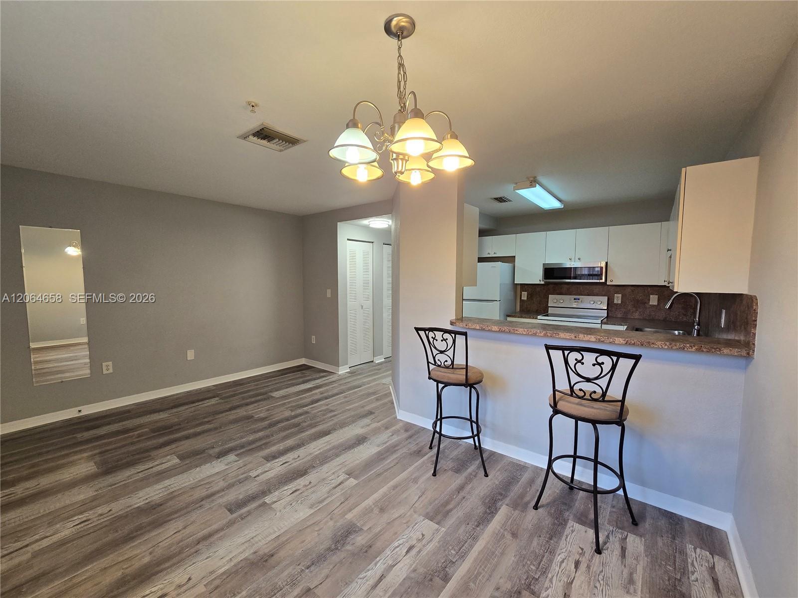 1627 NW 18th St # 403, Miami FL 33125 photo 4
