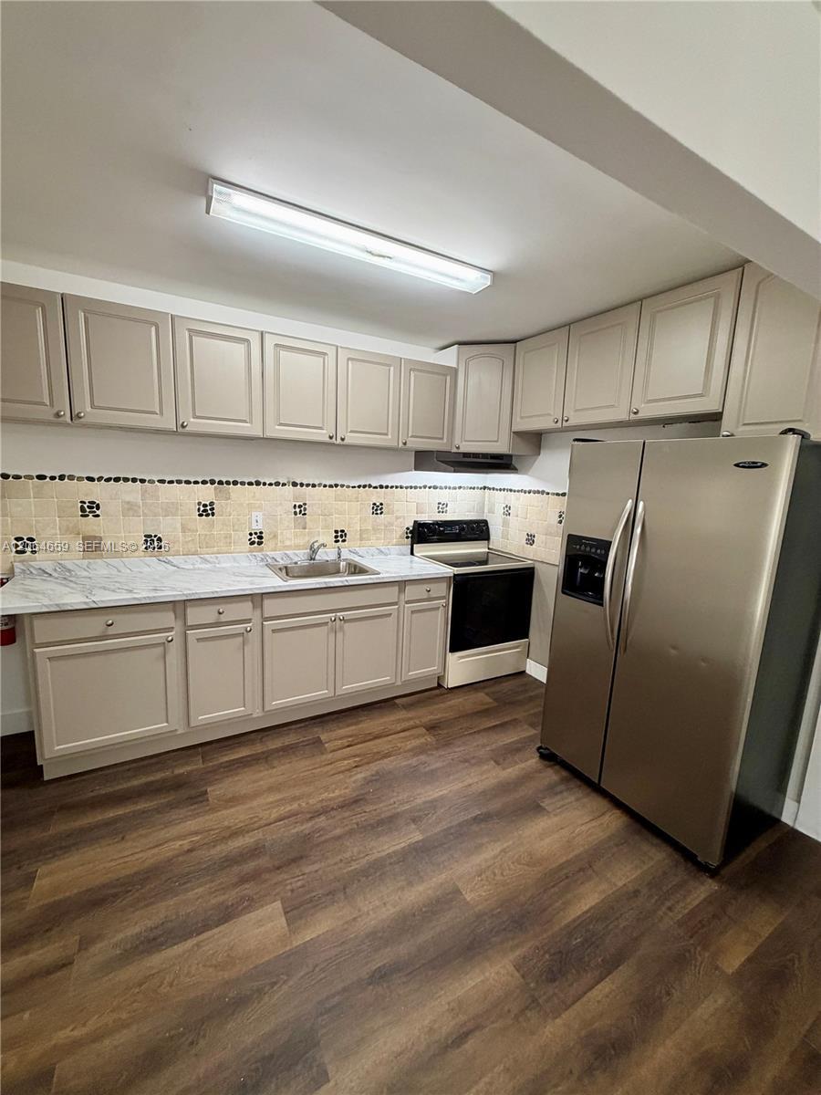 1200 NW 37th Ave # 2, Miami FL 33125 photo 3