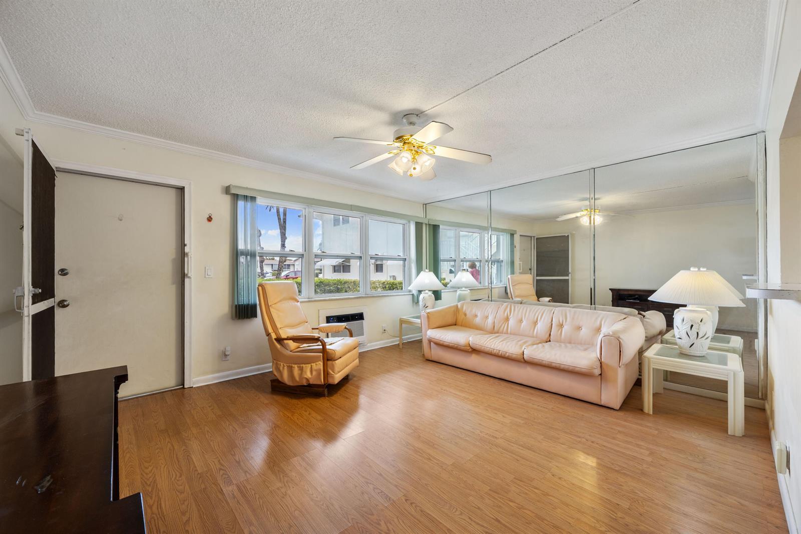 200 Horizons W # 106, Boynton Beach FL 33435 photo 4