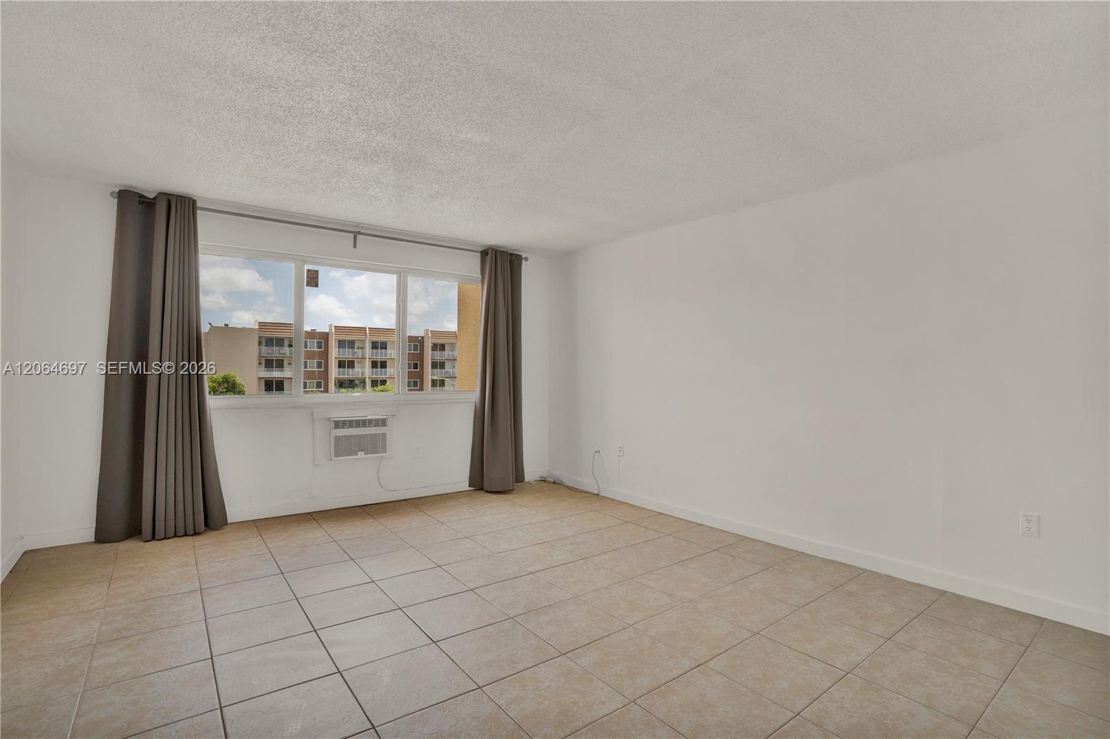 6970 NW 186th St # 409A, Hialeah FL 33015 photo 4