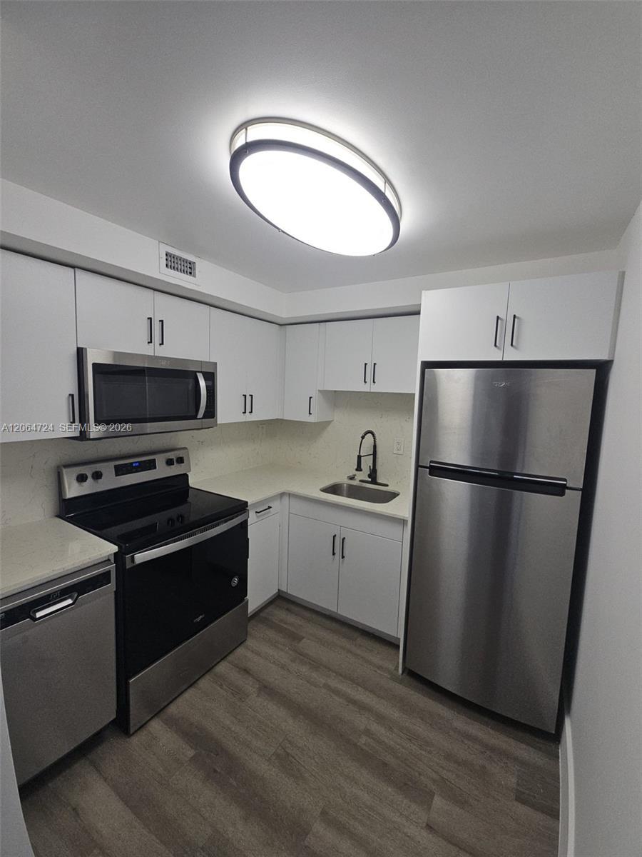 8101 Crespi Blvd # 403, Miami Beach FL 33141 photo 5