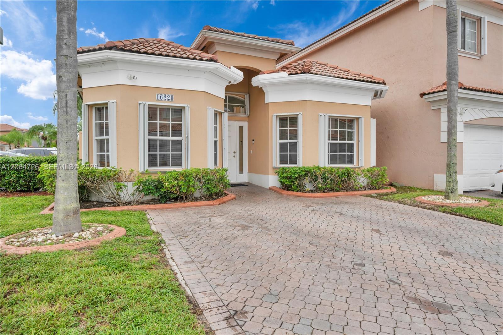 16220 SW 101st Ter, Miami FL 33196 photo 3