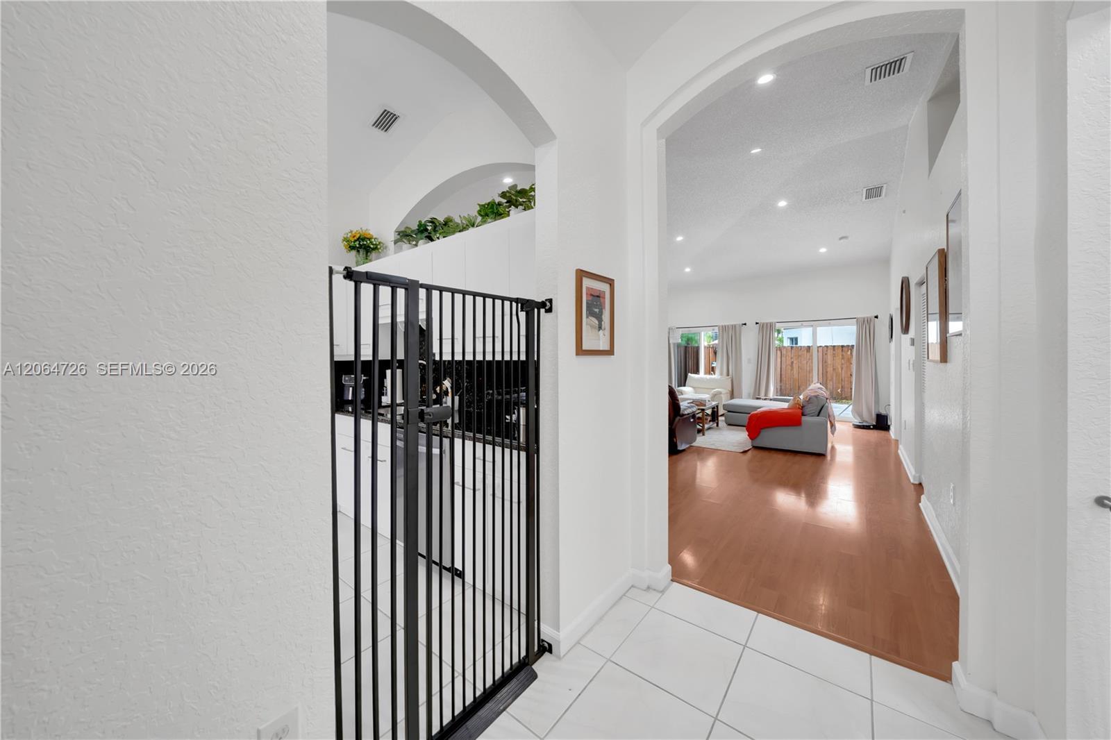 16220 SW 101st Ter, Miami FL 33196 photo 4